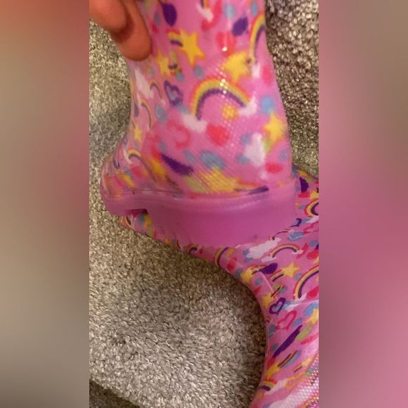 Olive & Edie Drops Light-Up Rain Boot - Kids - Picture 10 of 15